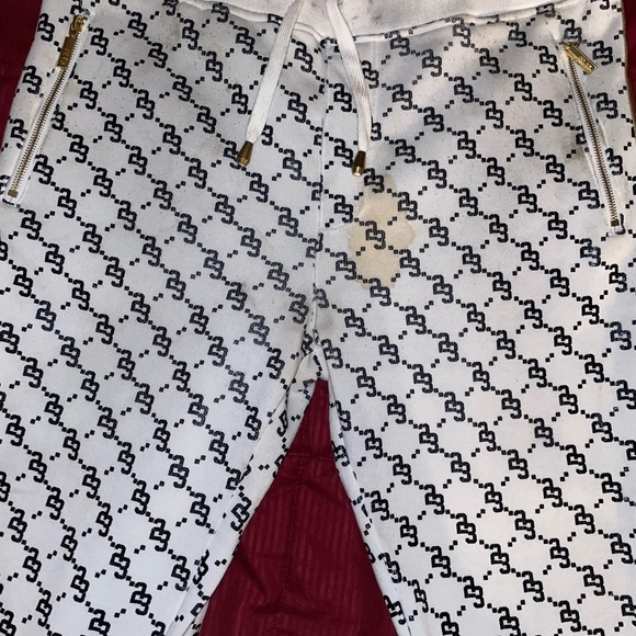 Black & white sweat suit By Twenty Three - Picture 9 of 12